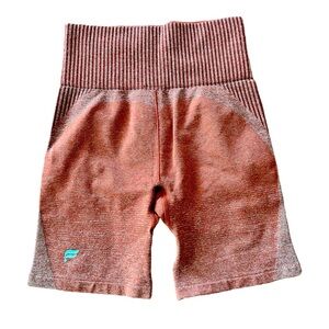 NWT Fabletics women’s Ombré Seamless Ultra high-wasted 6” short sz XS